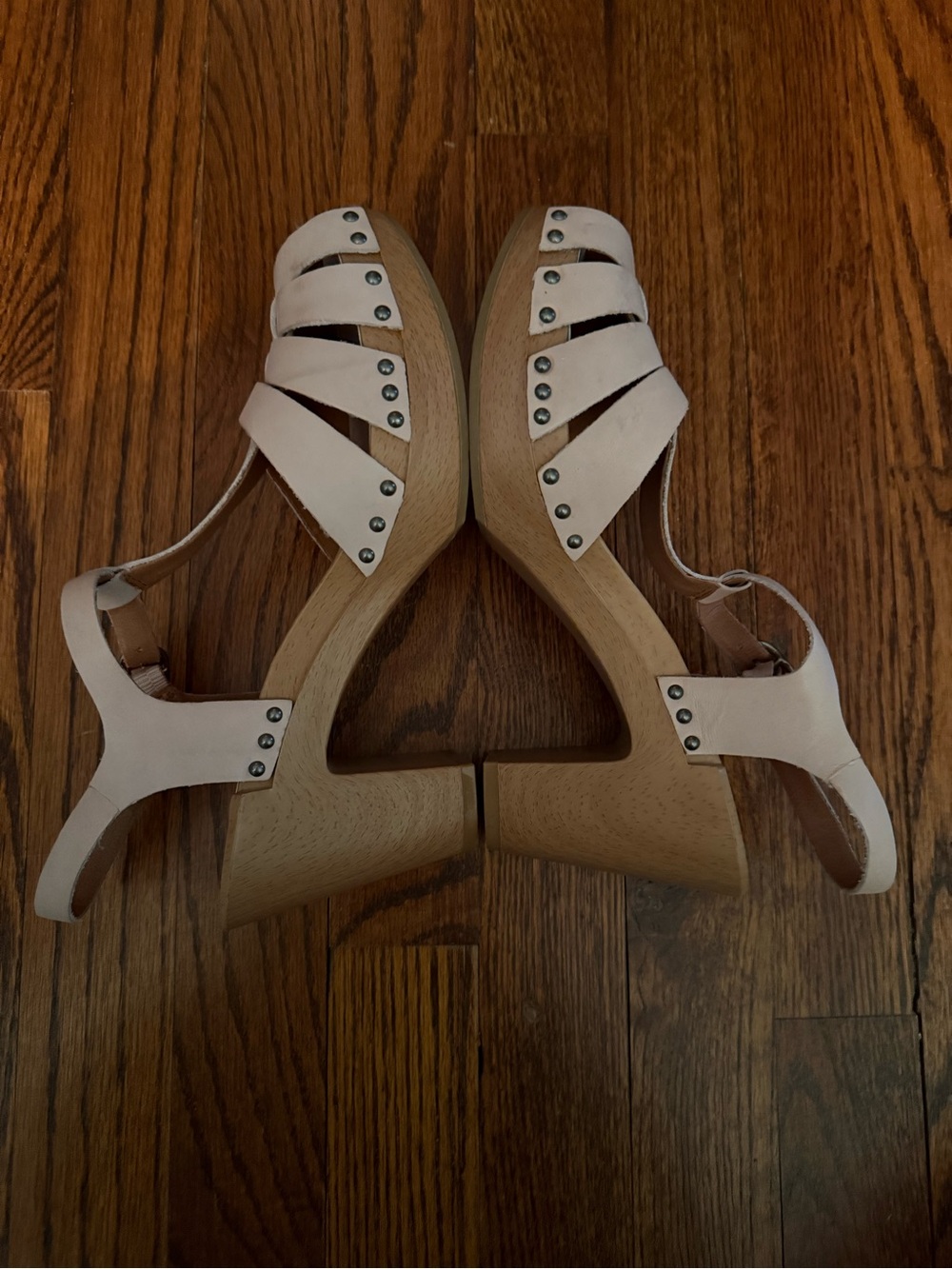 Lucky Brand Beige Strappy Wooden Platform Sandals - Women's
